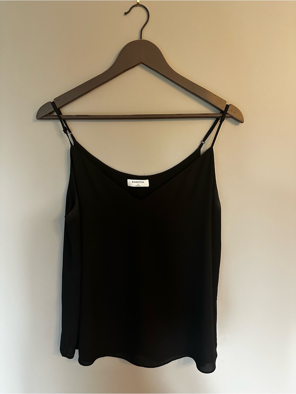 Aritzia Babaton Black V-Neck Silk-Blend Camisole